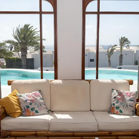 Blanca Nudist Place 차르코 델 팔로